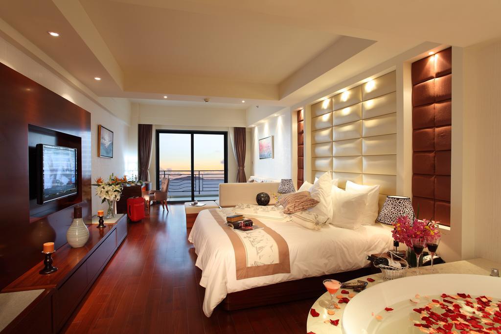 Lacosta Seaside Resort Hotel Sanya Саня Екстериор снимка