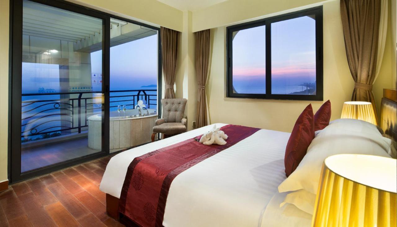 Lacosta Seaside Resort Hotel Sanya Саня Екстериор снимка